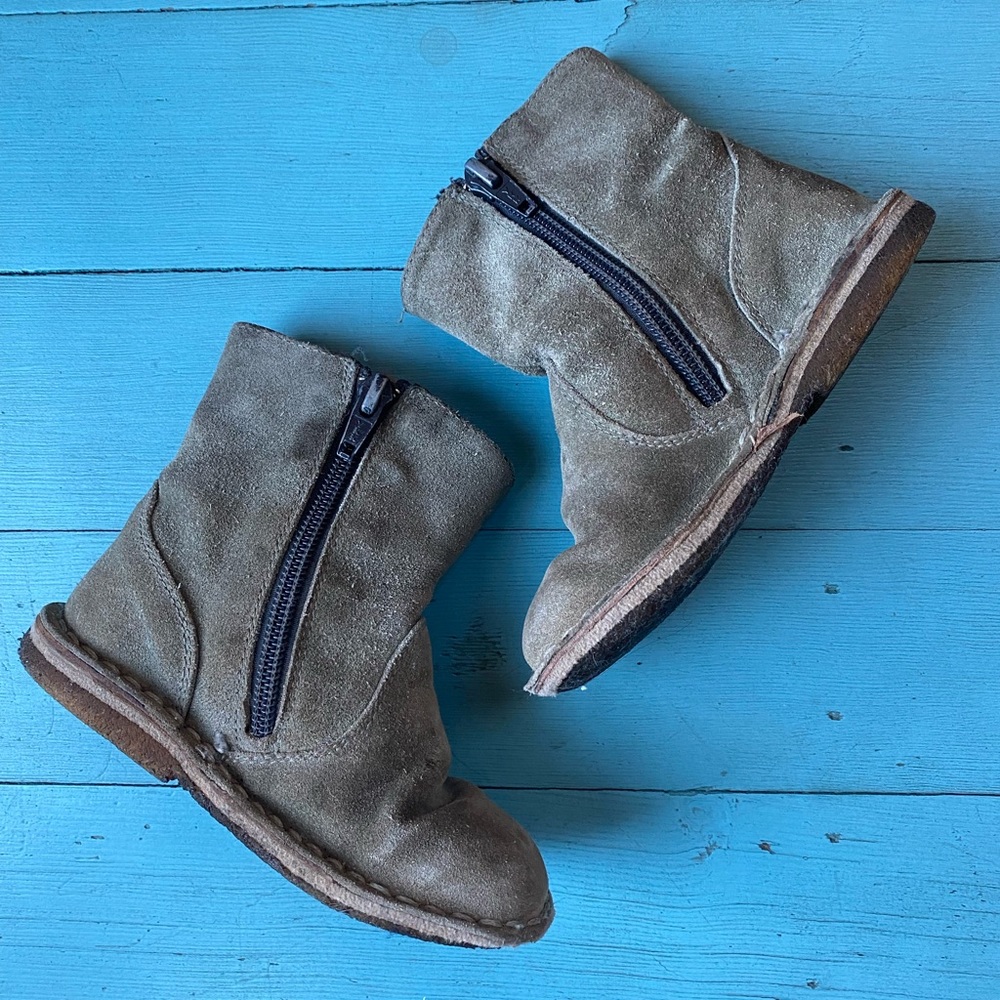 Pepe Suede Kids Boots Size 24 (US 8)